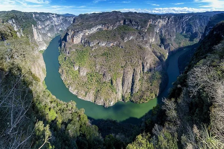 A sweeping aerial view of the winding river cutting through Sumidero Canyon